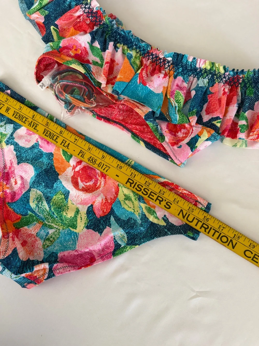Vera Bradley SuperBloom Layla Top Hipster Bottoms Ruffle Floral Medium 2 Piece‎